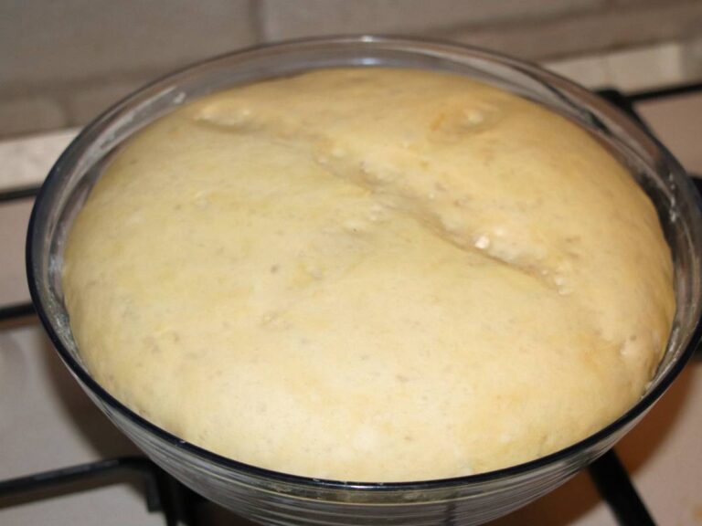 Jak długo można przechowywać surowe ciasto drożdżowe