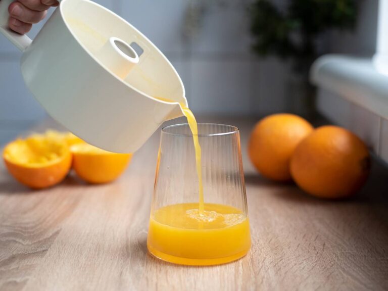 Jak długo przechowywać sok z wyciskarki