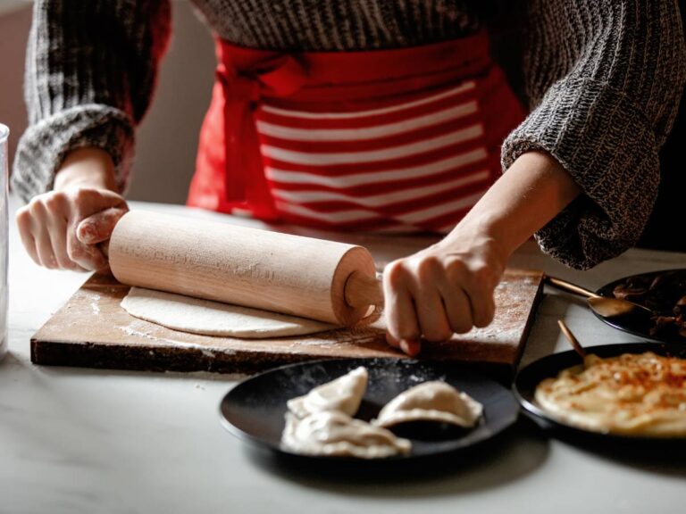Jak przechowywać ciasto na pierogi, gdy wyrobisz za dużo?