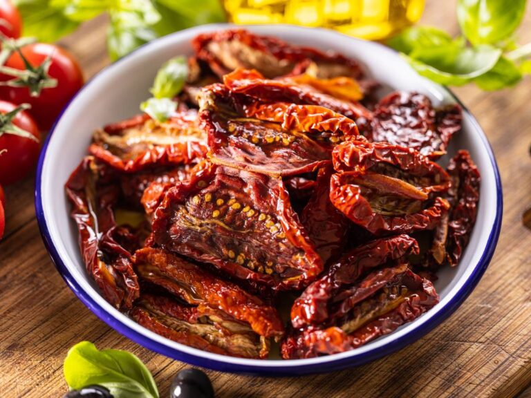 Marynowanie suszonych pomidorów